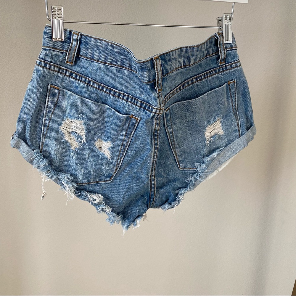 ✖️SOLD✖️ SORELLA Denim Cut Off Shorts - Picture 4 of 5
